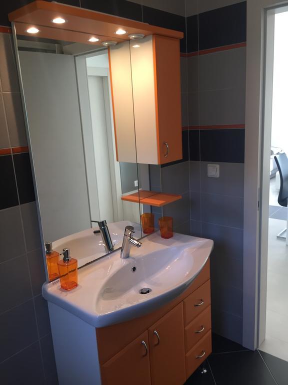Gavza Sky View Apartment Црес Экстерьер фото