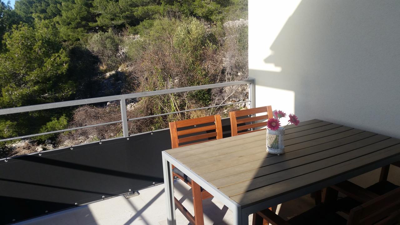 Gavza Sky View Apartment Црес Экстерьер фото